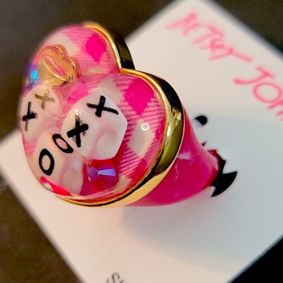 New BETSEY JOHNSON XOX GINGHAM HEART RING - Picture 8 of 11